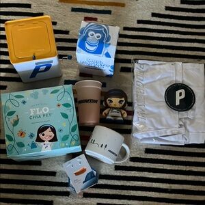 White and Blue Office Favors Set